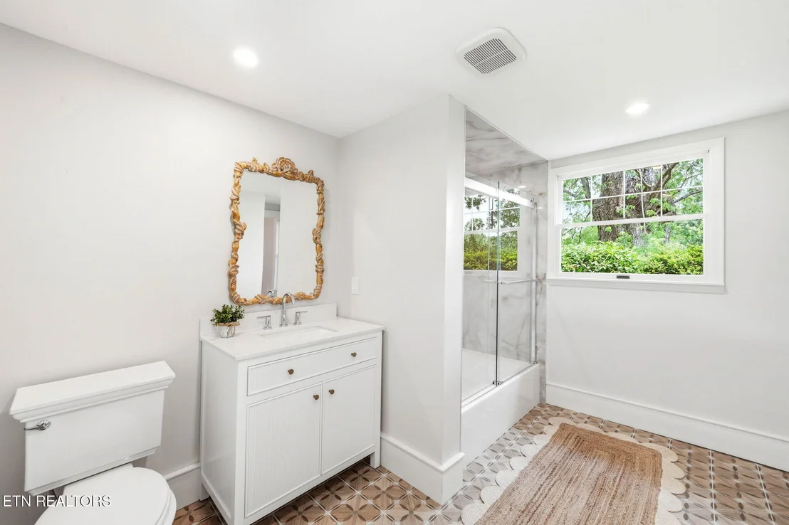 Photo of 240 Maplehurst Lane