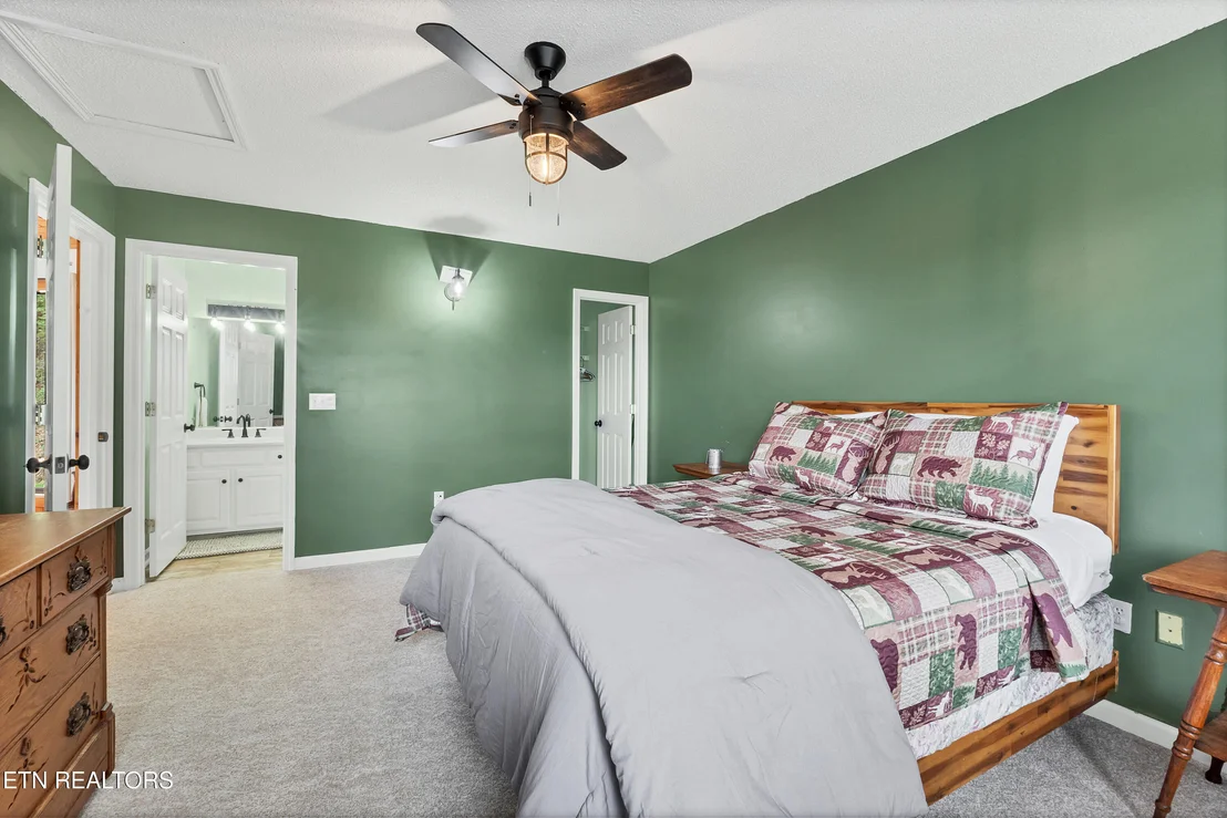 Photo of 544 Nathans Nook Rd
