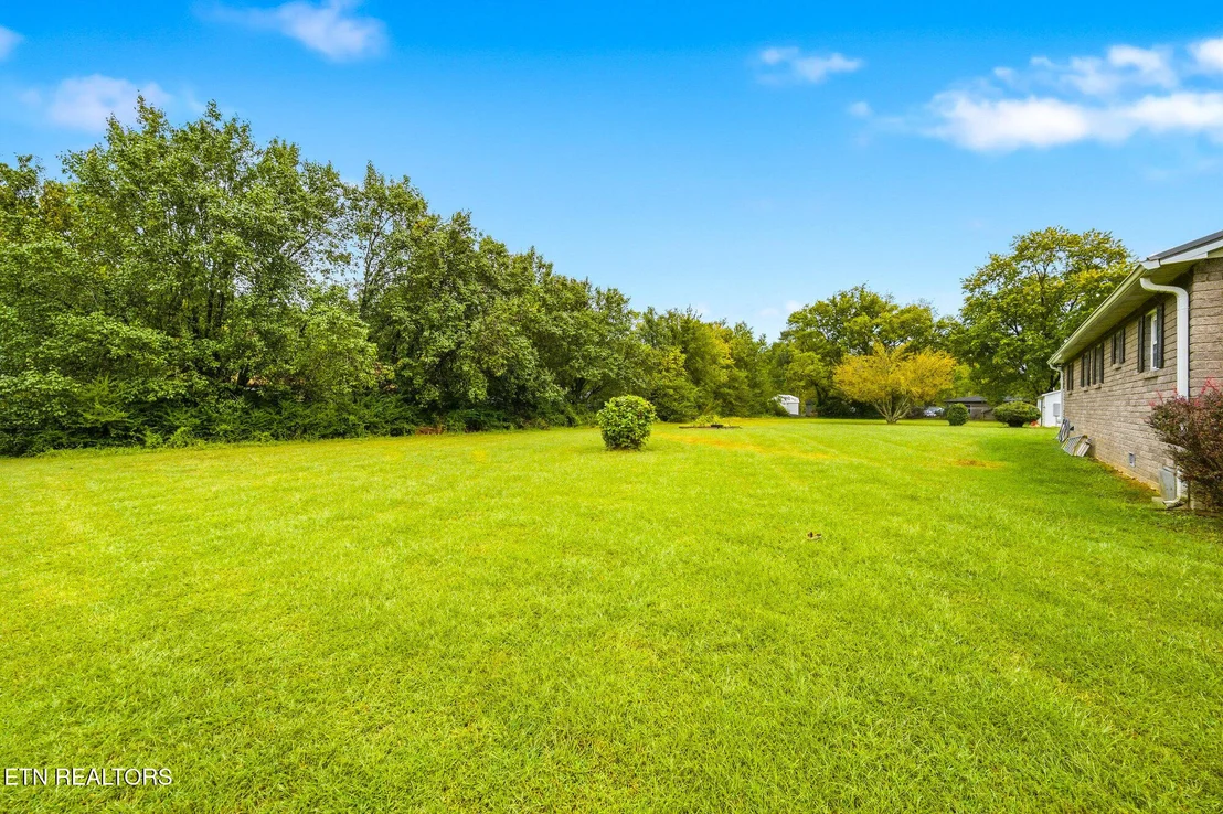 Photo of 912 Bud Lane