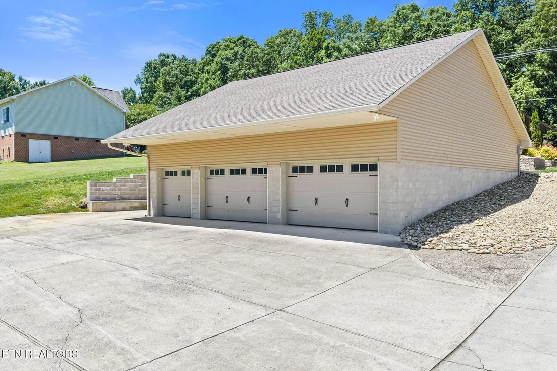 Photo of 239 Sequoyah Rd