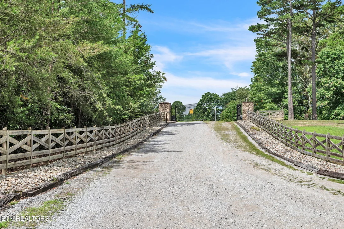 Photo of 319 Four Mile Creek Rd