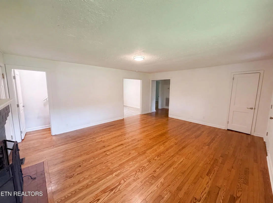 Photo of 119 Old State Circle
