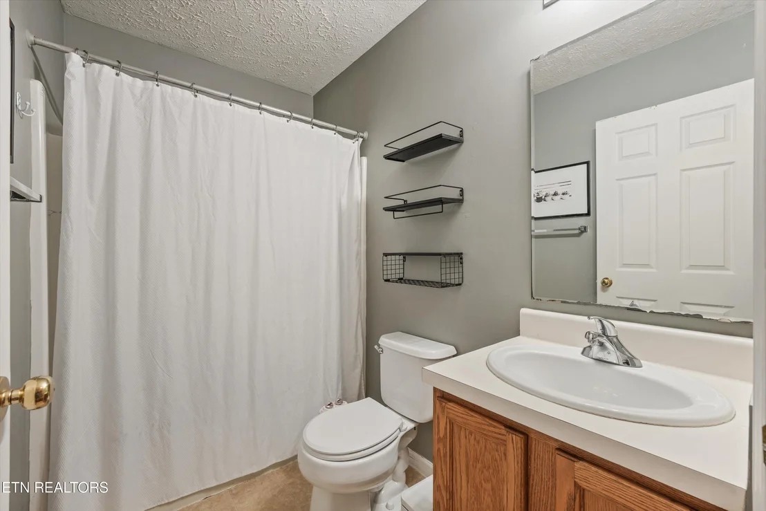 Photo of 1392 James Ferry Rd