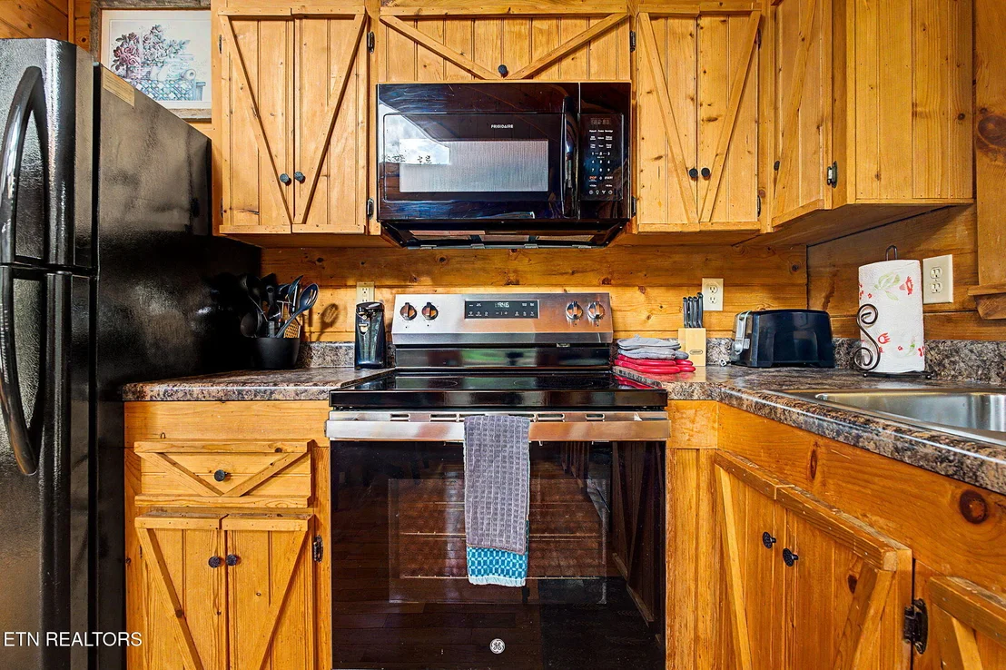 Photo of 3022 Hatcher Mtn Rd