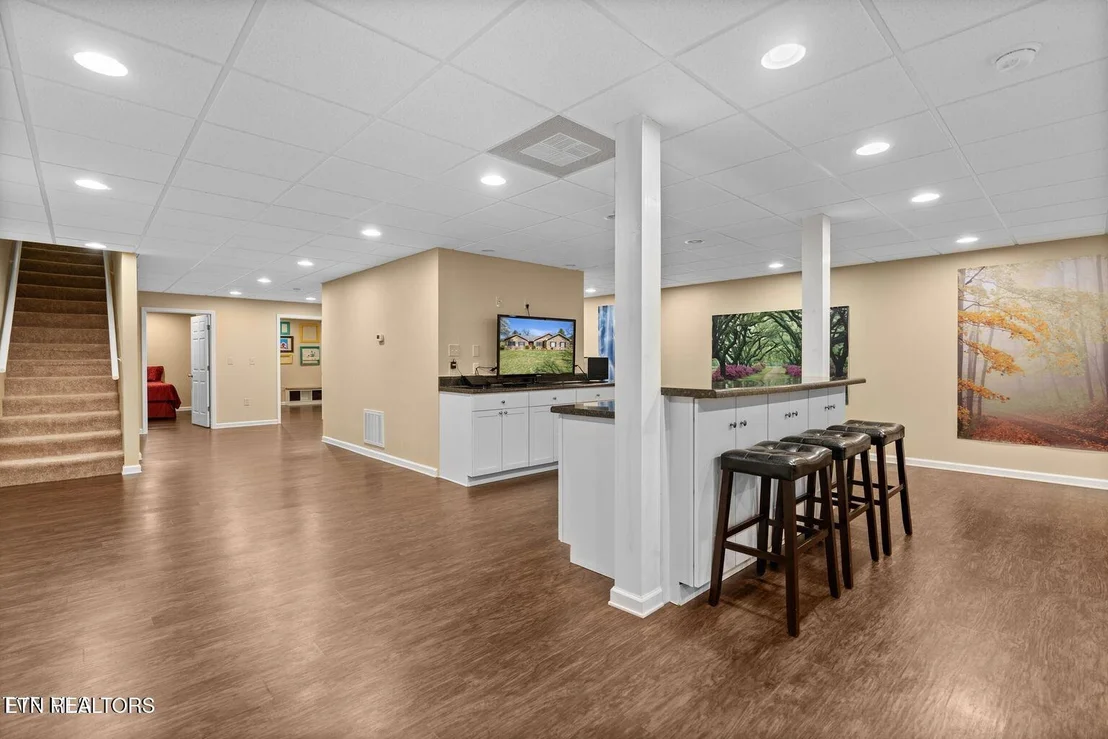 Photo of 165 Fairway Drive