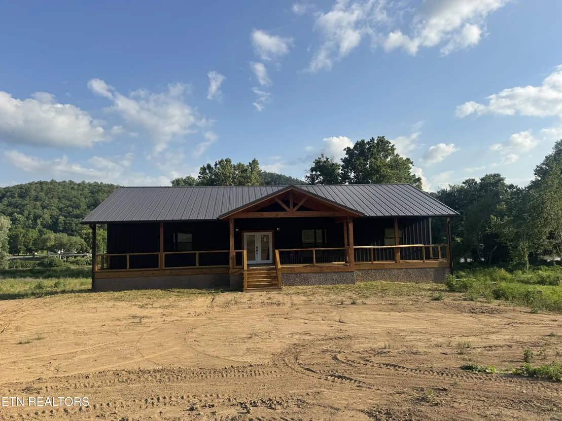 Photo of 3197 E Highway 25-70