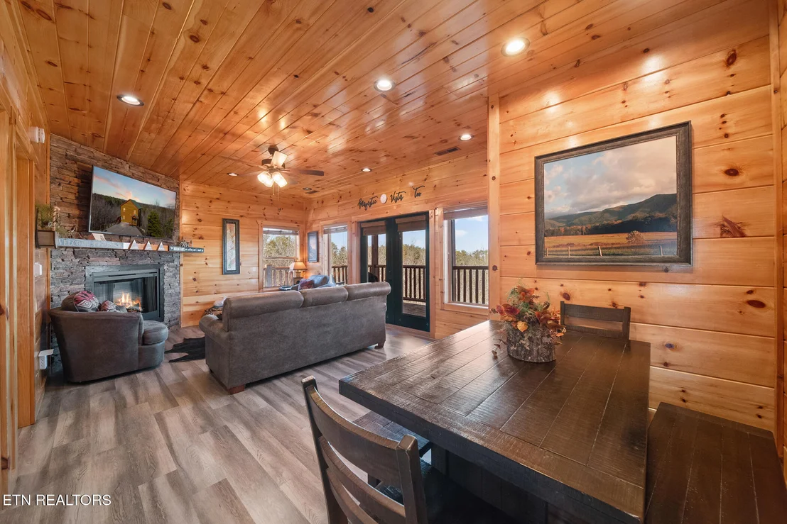 Photo of 1120 N Trail Drive