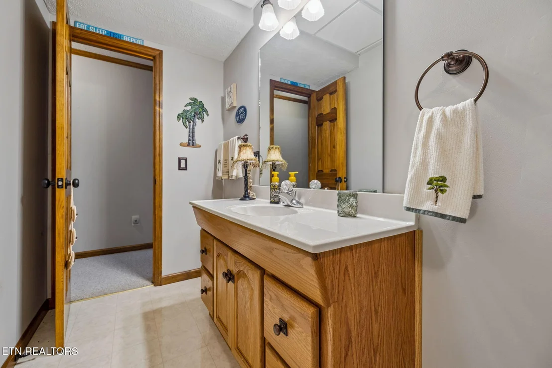 Photo of 302 County Road 707