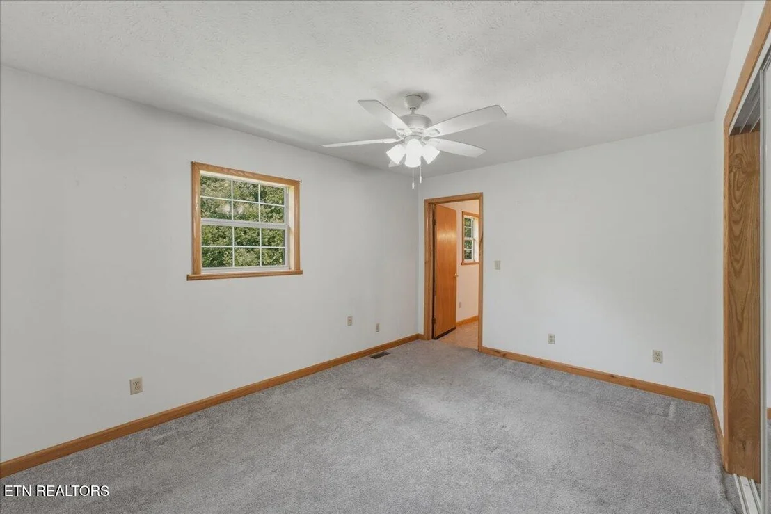 Photo of 142 Oak Drive