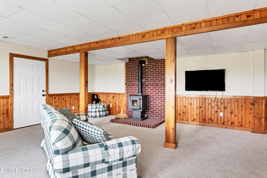 Photo of 544 Nathans Nook Rd