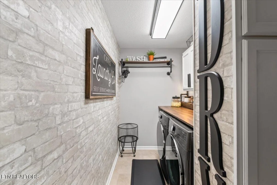 Photo of 6101 Starflower Lane