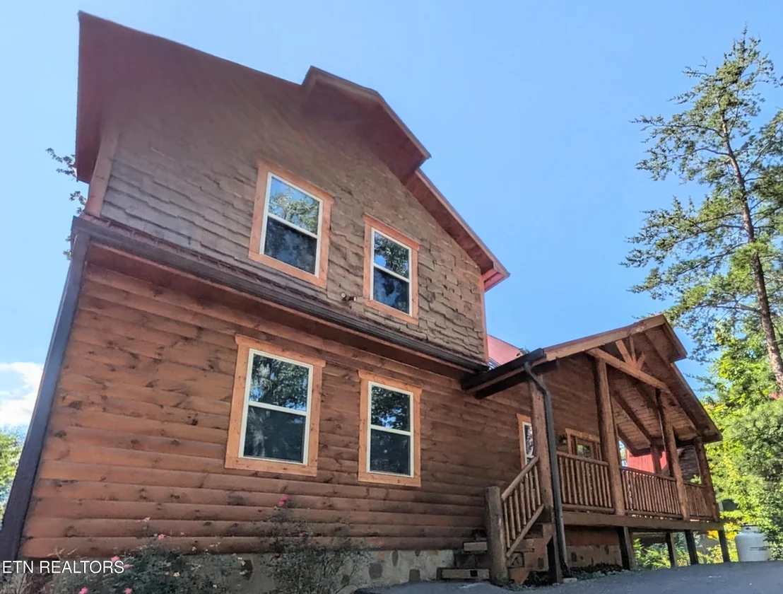 Photo of 2152 E View Drive