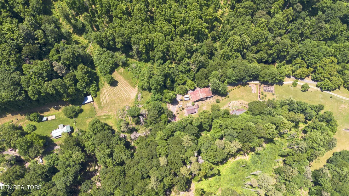 Photo of 800 Tumbling Creek Rd
