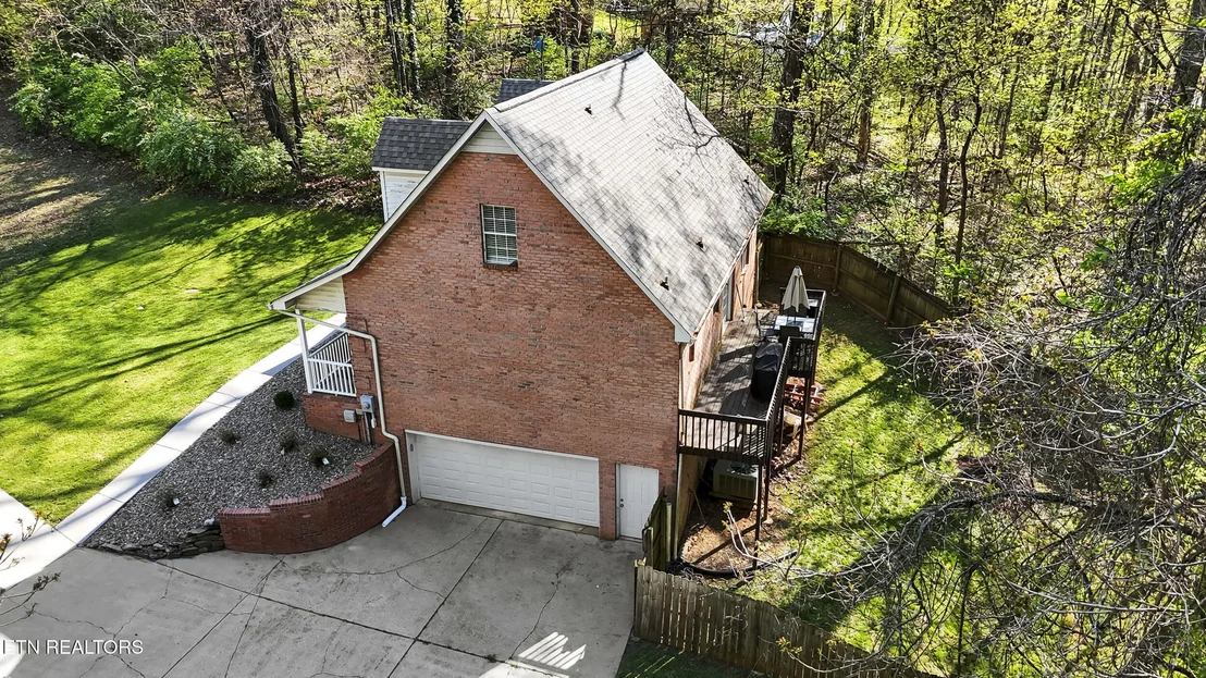 Photo of 1065 Briar Court