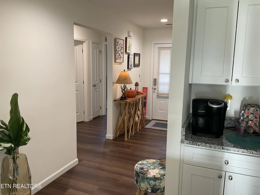 Photo of 1055 Evan Court