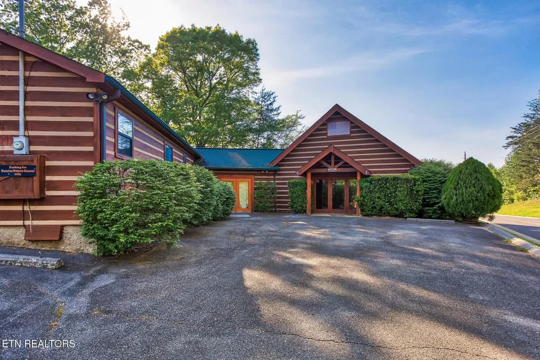 Photo of 170 Showplace Blvd