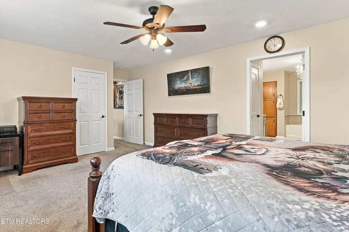 Photo of 2021 Compton Court