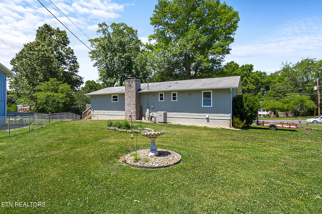 Photo of 146 Vanderview Drive