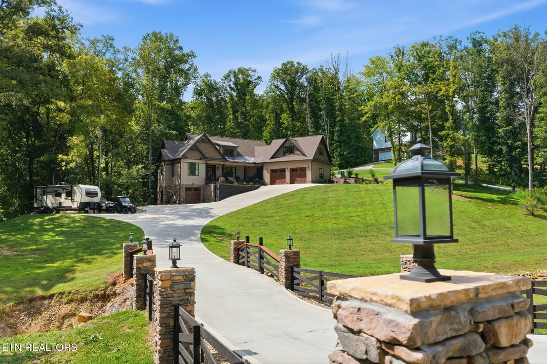 Photo of 504 Pumpkin Hollow Rd