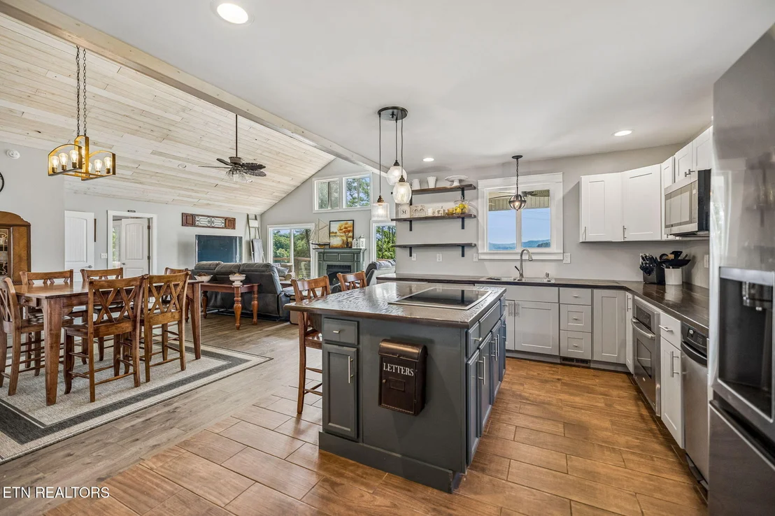 Photo of 408 Ernie Roberts Rd