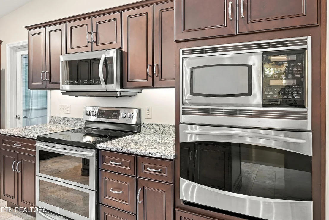 Photo of 2021 Compton Court