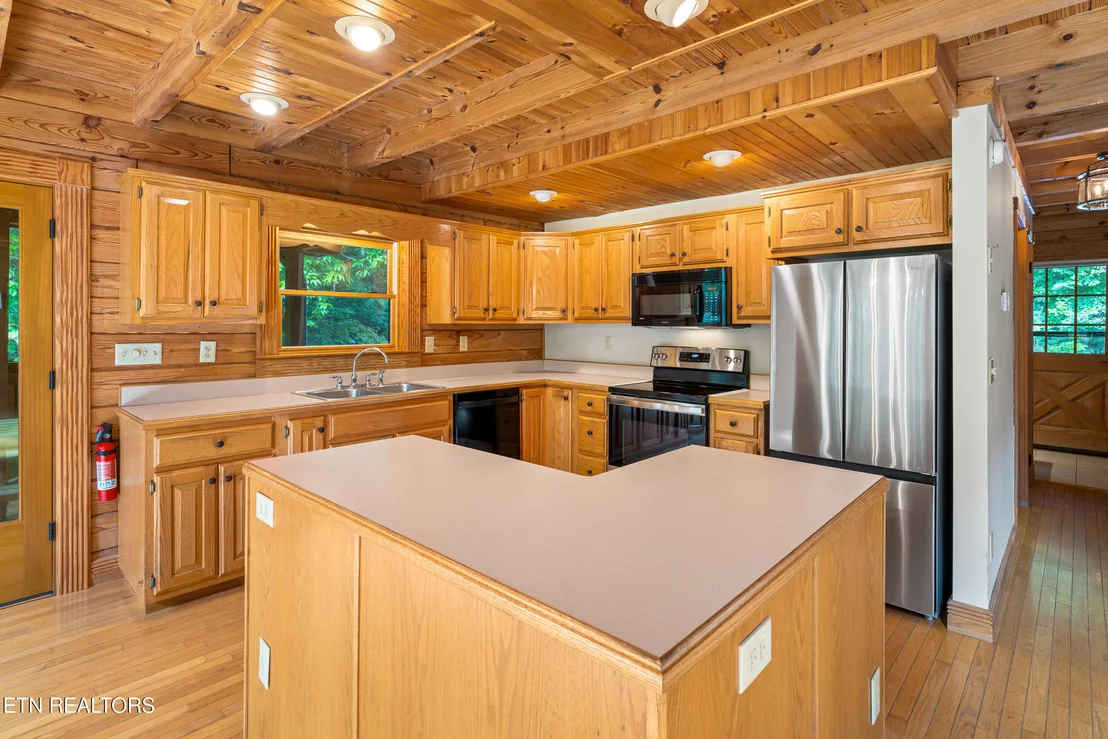 Photo of 3839 Saddle Brook Way