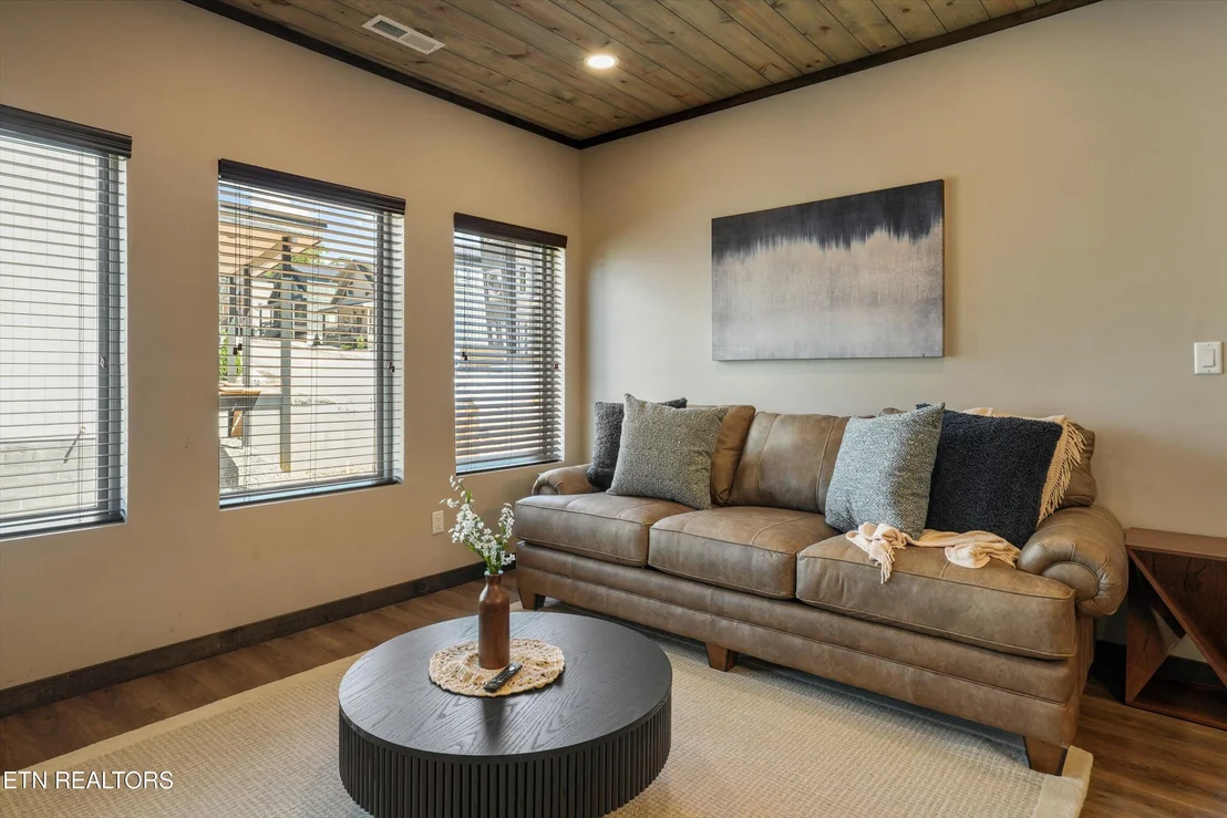 Photo of 432 Hatchet Way
