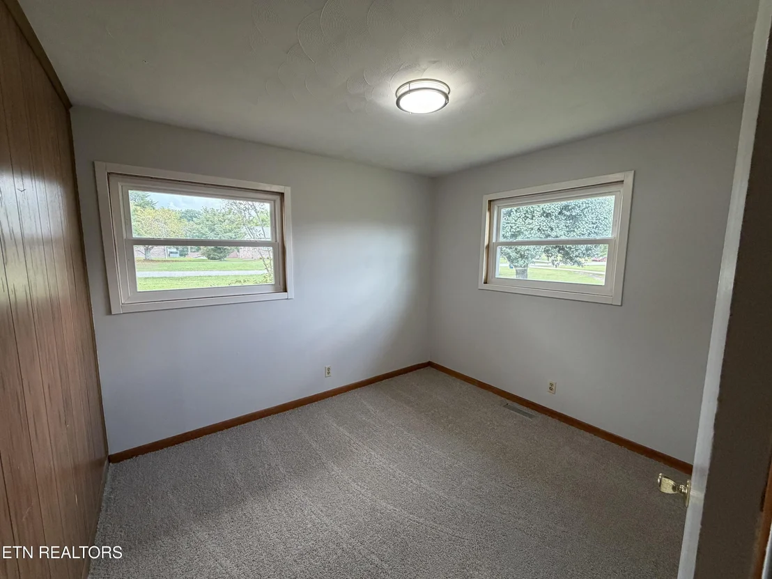 Photo of 302 Sunset Lane