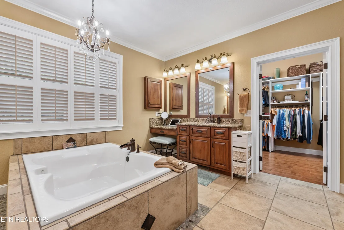 Photo of 106 Sunshine Way