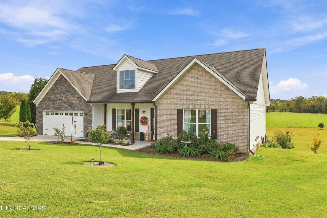 Photo of 654 Running Brook Drive