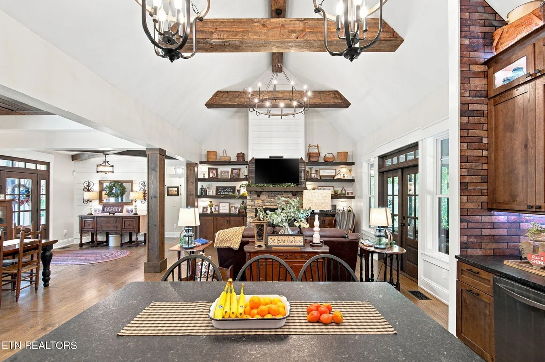 Photo of 504 Pumpkin Hollow Rd