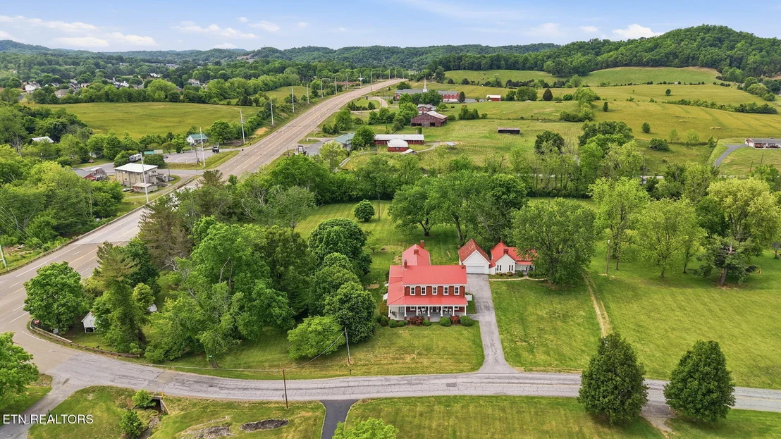 Photo of 240 Maplehurst Lane