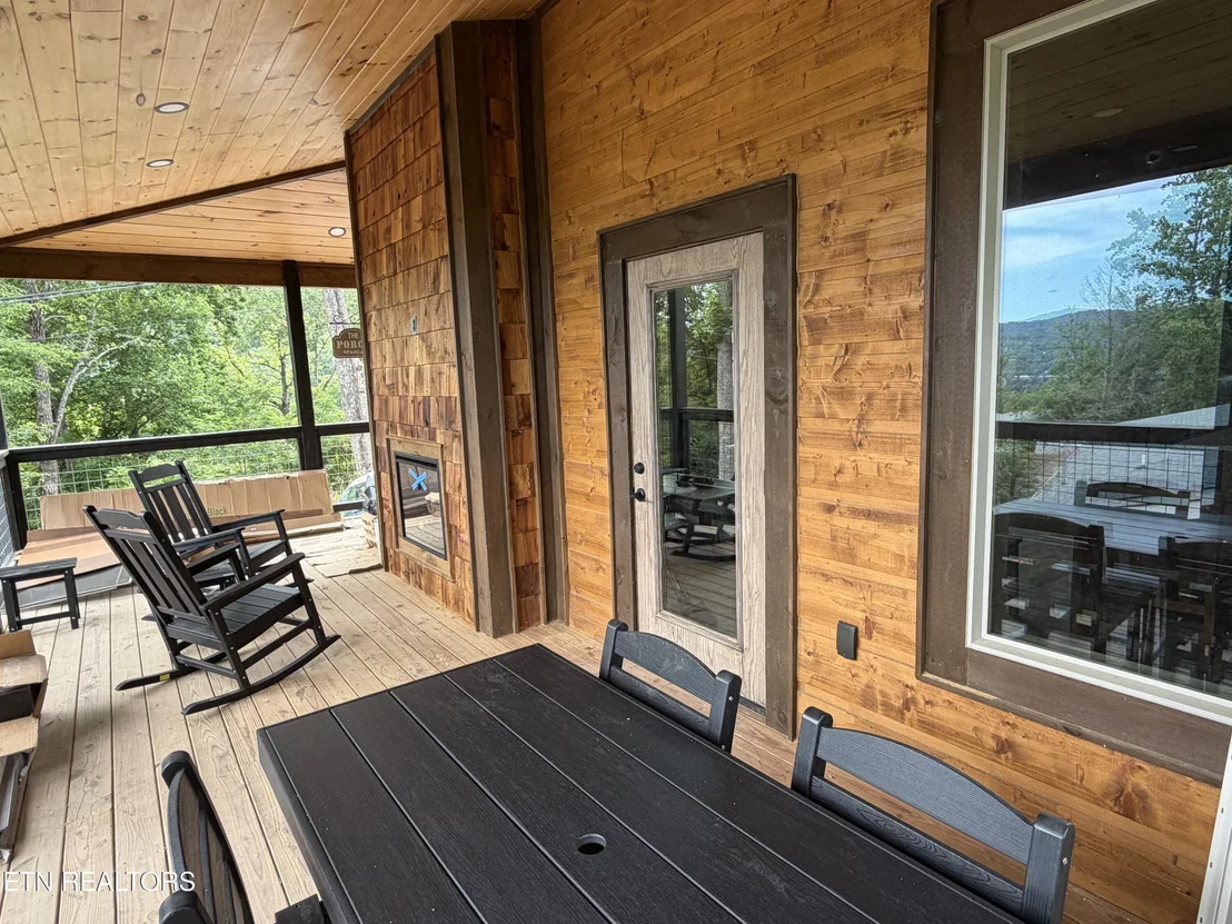 Photo of 462 Loop Rd