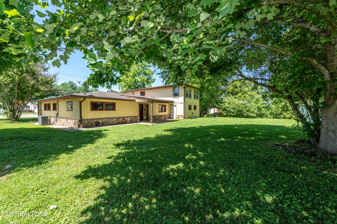 Photo of 8121 Old Highway 73