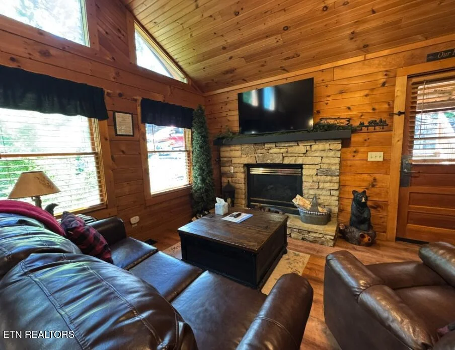 Photo of 919 Deer Run Way