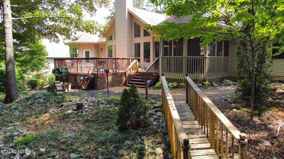 Photo of 333 Kiyuga Way