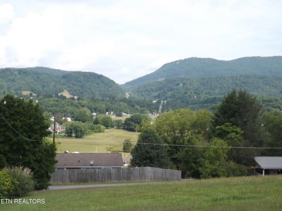 Photo of 262 OXFORD Circle