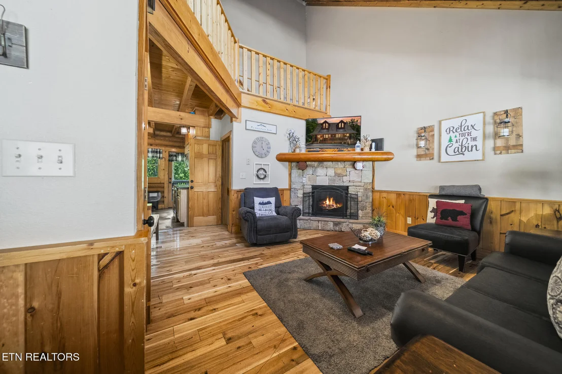 Photo of 350 Big Bear Way