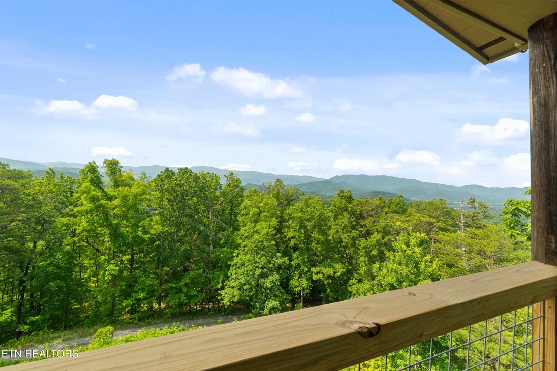 Photo of 1265 Lookout Tr