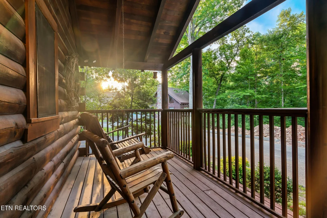 Photo of 722 Nighthawk Way