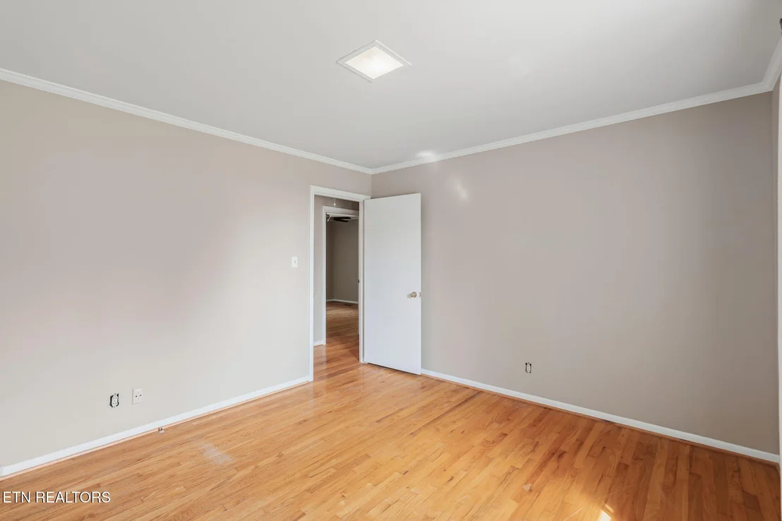 Photo of 220 Sutton Lane