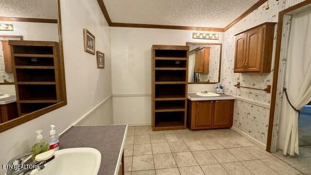 Photo of 1302 Hialeah Way