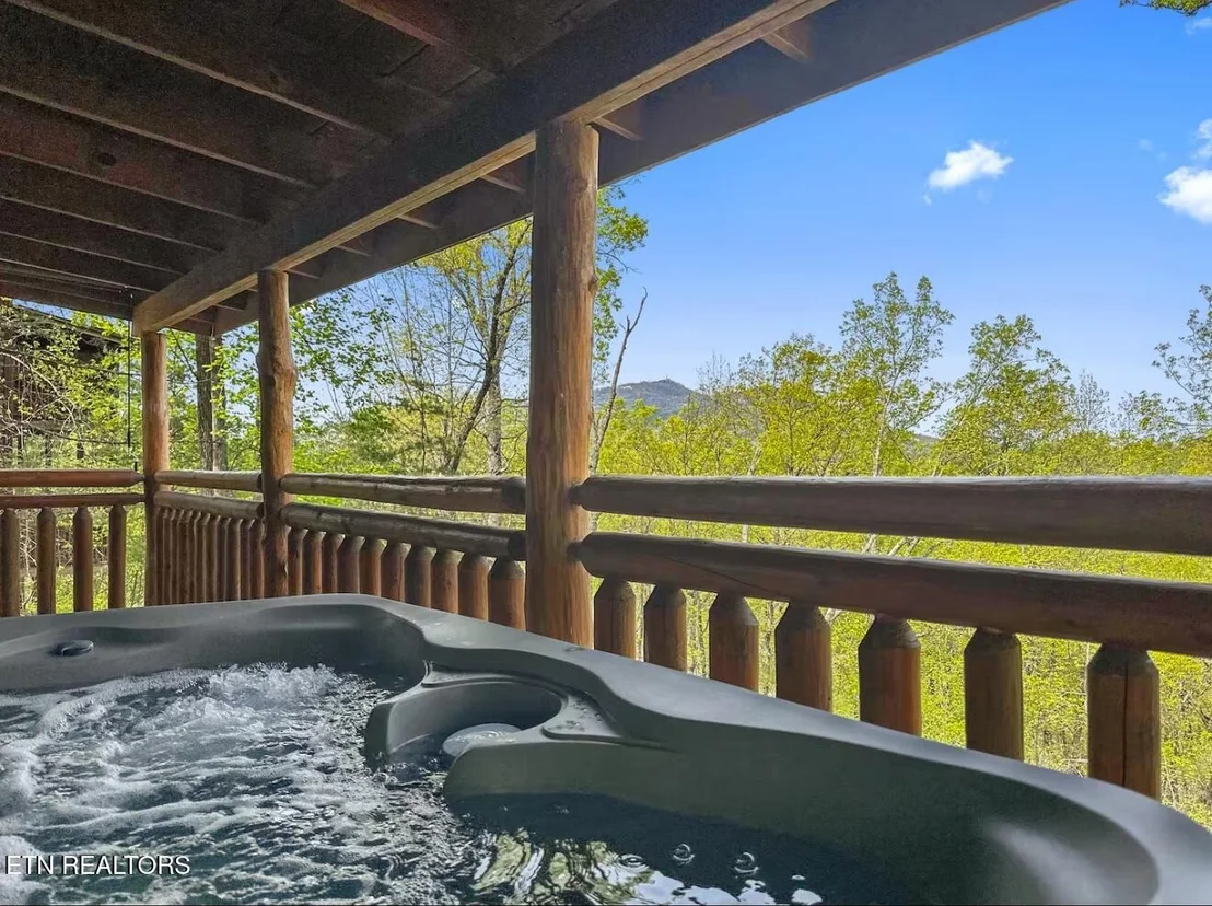 Photo of 2864 Pine Haven Drive