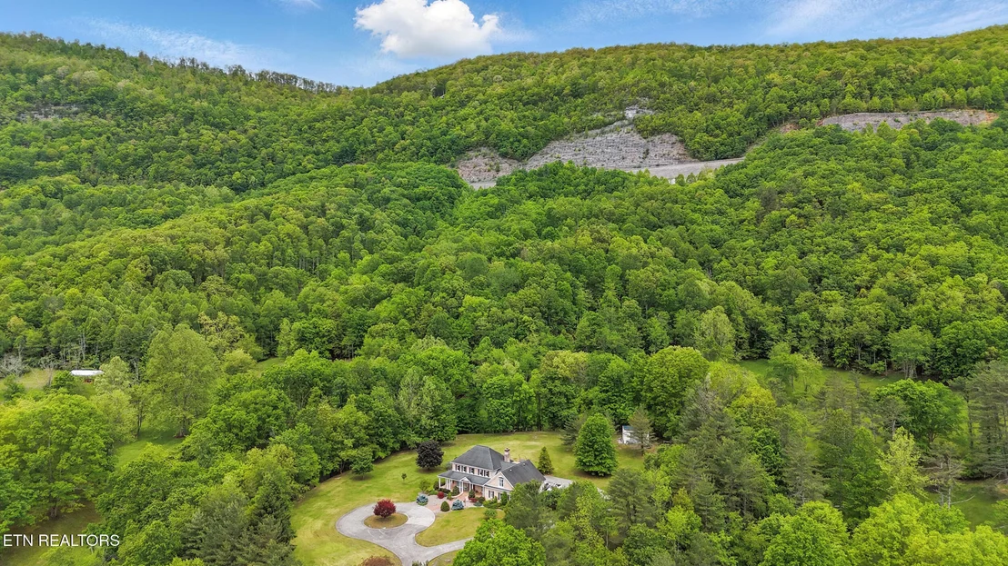 Photo of 6005 Powell Valley Rd