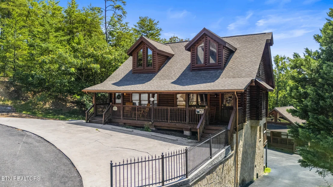 Photo of 350 Big Bear Way