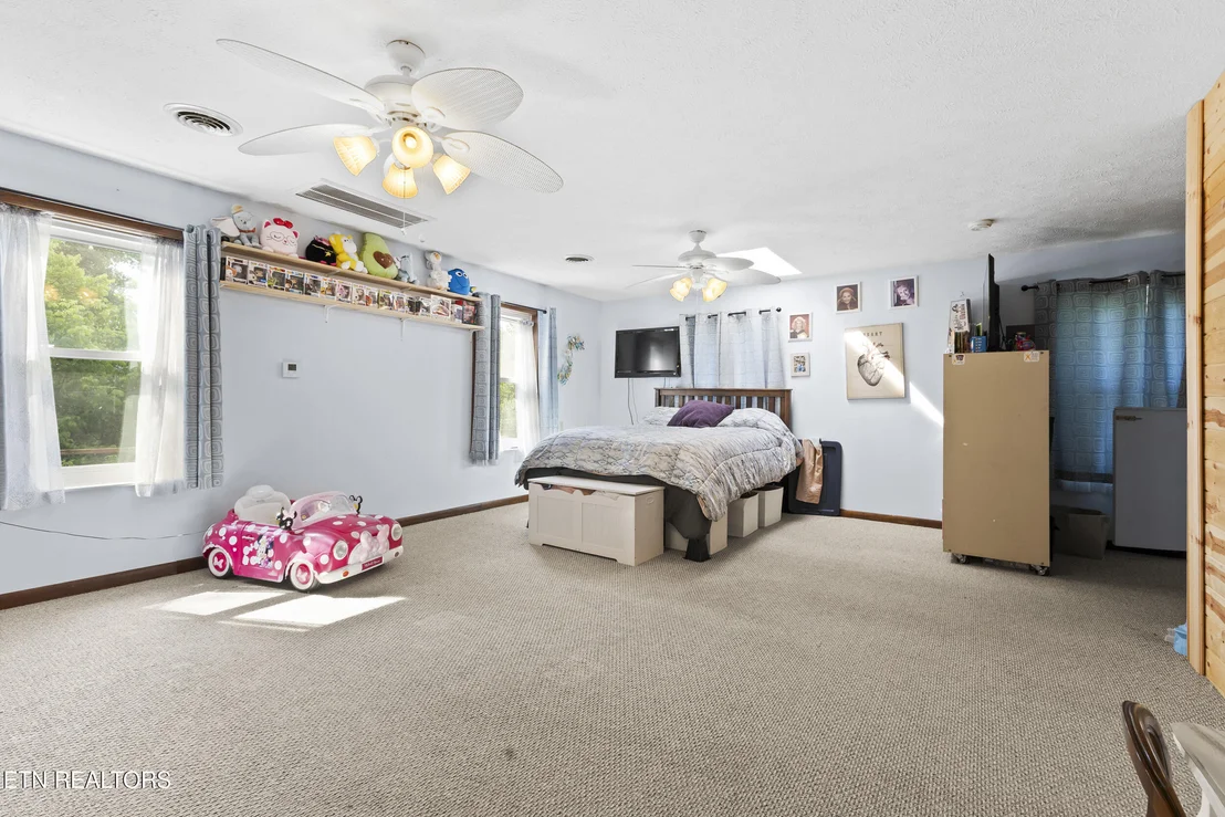 Photo of 2645 Mountain View Drive