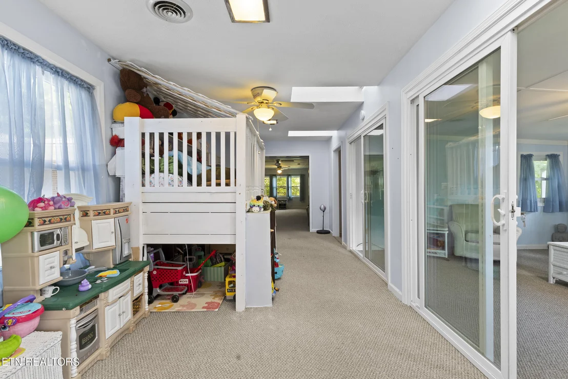 Photo of 2645 Mountain View Drive