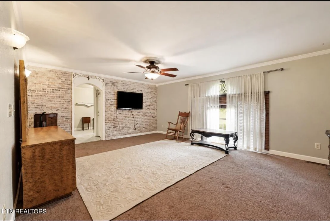 Photo of 354 Apple Valley Rd