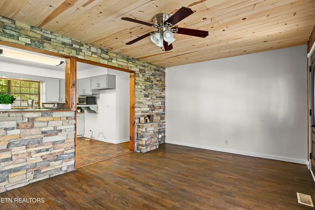 Photo of 170 Dotson Rd