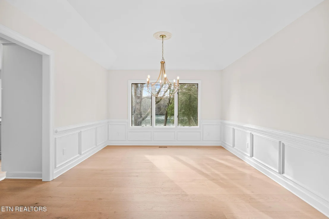 Photo of 452 Mariner Point Drive